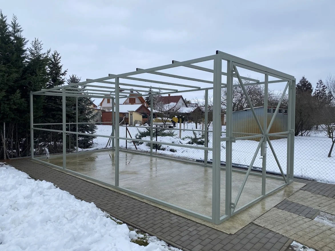 Lapra szerelt mobil épület (4×9 méter)