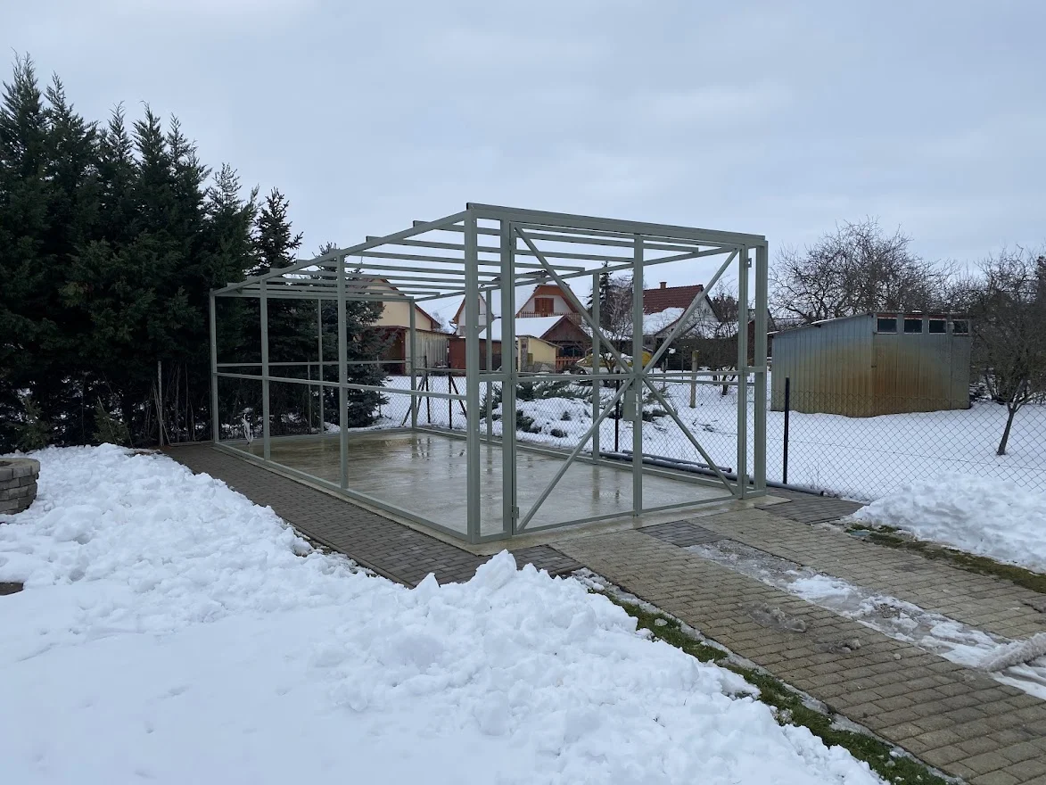 Lapra szerelt mobil épület (4×9 méter)